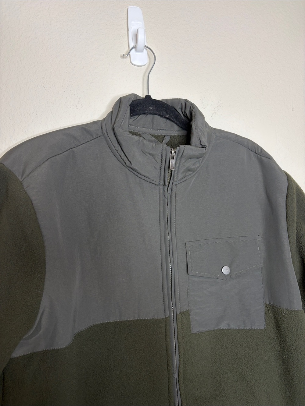 Vuori | Men’s Morrow Sherpa Fleece Zip-Up Jacket in Dark Oregano Size XL NWT - Picture 3 of 7